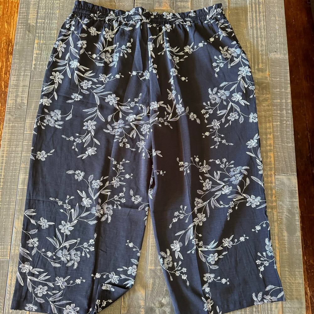 Womens Capri Black Floral Pants High‎ Waisted Wide Leg with Pockets Size 2XL